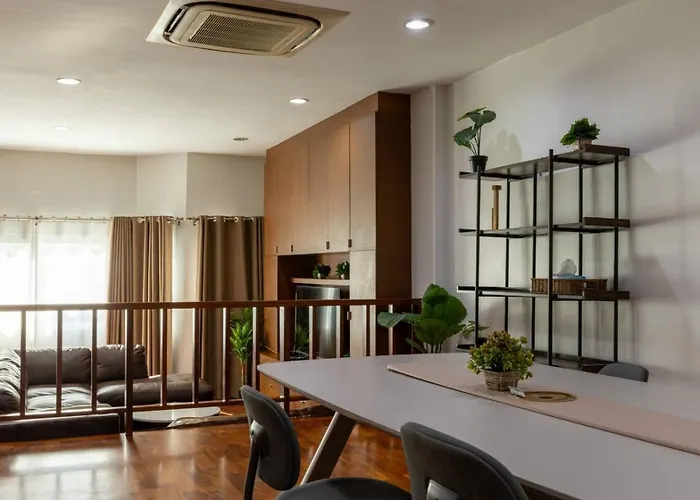 Huge Townhome In Cbd I 4br 6bath * Bangkok