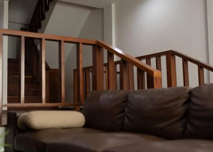 Huge Townhome In Cbd I 4br 6bath