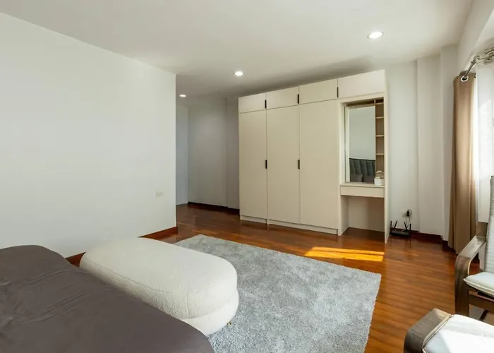 Casa vacanze Huge Townhome In Cbd I 4br 6bath