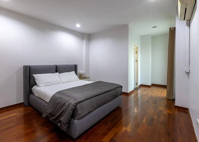 Casa vacanze Huge Townhome In Cbd I 4br 6bath Bangkok